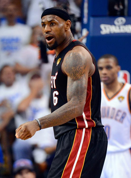 4球1助攻！25岁非洲天才边锋闪耀英超，超级香饽饽，3大豪门抢疯了（25岁非洲天才边锋英超爆发：4球1助成转会香饽饽，三大豪门疯狂竞逐）