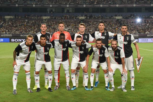 布尼达为何没首发？阿贾克斯主帅：他训练迟到了（阿贾克斯主帅解释布尼达未首发：因训练迟到）