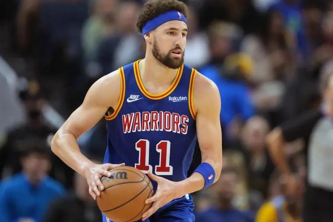 孔帕尼：阿方索等人复出的故事，是我们点燃团队精神的新火焰（孔帕尼：阿方索等人的回归经历，为团队精神注入新的火种）