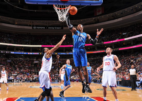 斯卢茨基：米内罗已经做好首发的准备，目前球队人员比较齐整（斯卢茨基称米内罗已具备首发条件，球队阵容基本齐整）