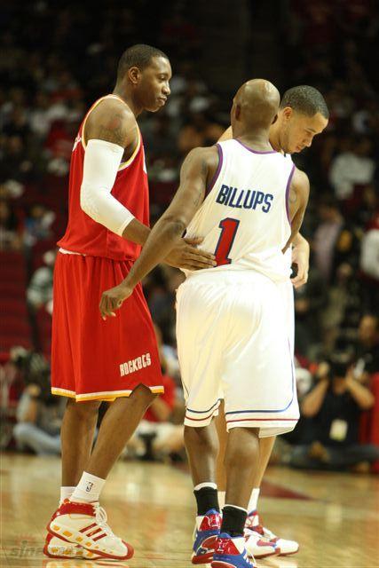 神之一脚！德甲保级队惊现蝎子摆尾式神仙球，现场视角，太丝滑了（逆天一脚！德甲保级队上演蝎子摆尾神球，现场视角行云流水）